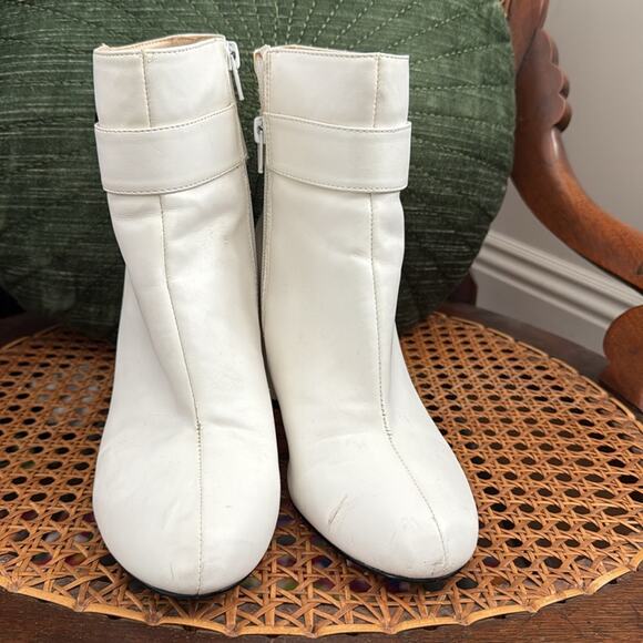 Nine West White 60s Inspired Zip Up Heeled Ankle Boots - Picture 3 of 8